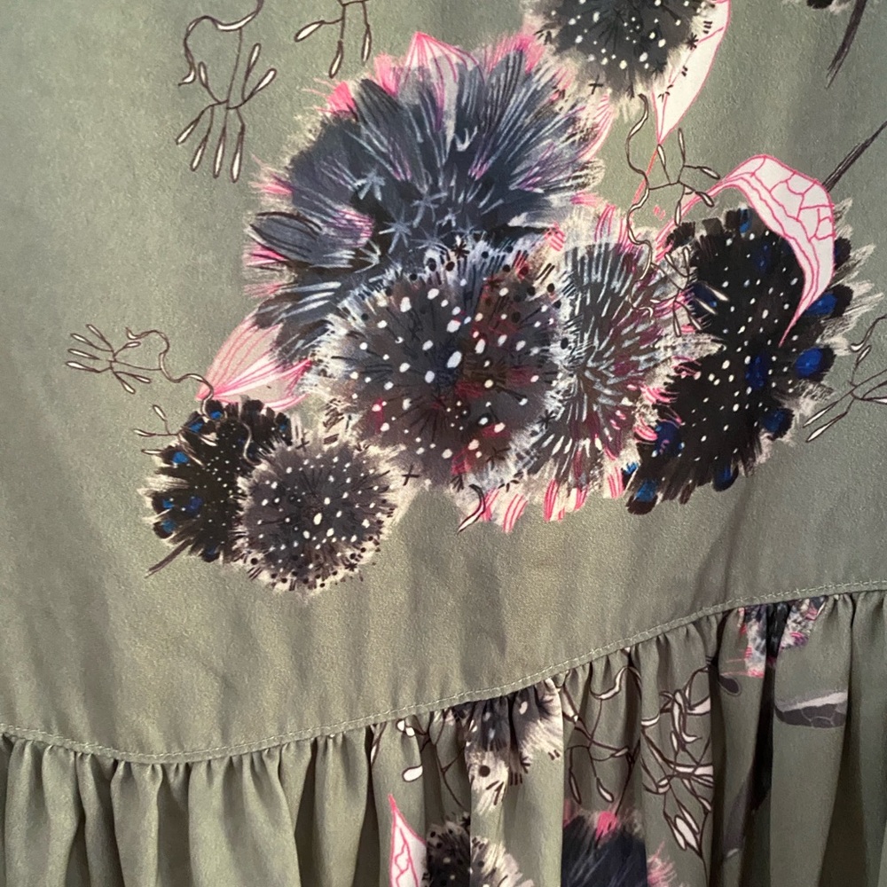 Brynn Walker satin sage green floral tunic XL - Picture 3 of 3